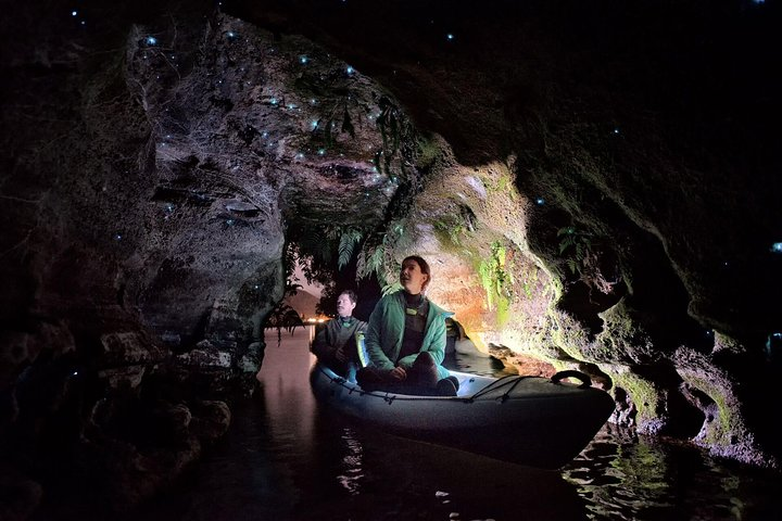 Amazing glow worm cave